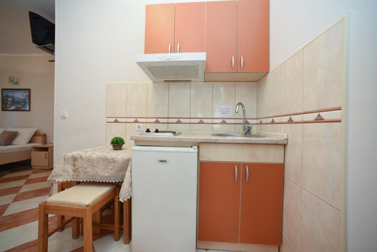 D&D Apartments تيفات المظهر الخارجي الصورة