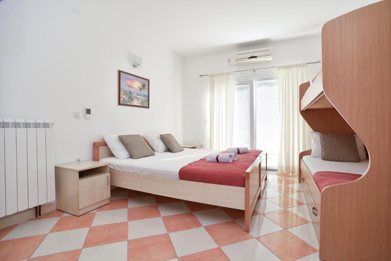D&D Apartments تيفات المظهر الخارجي الصورة